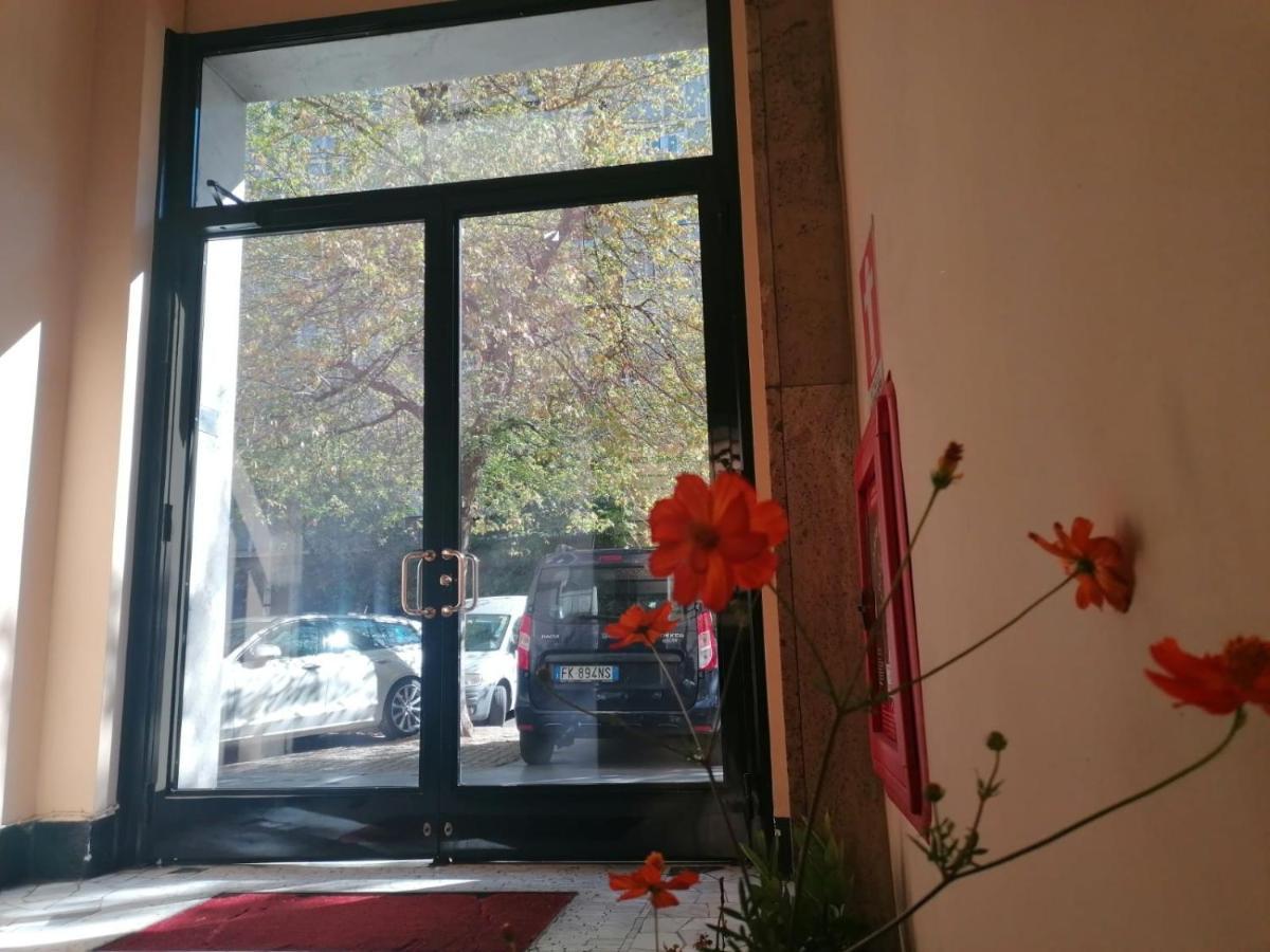 L'Arche Comfort&Relax - Gambara Square Di Via Palma Milan Exterior photo