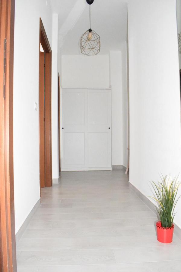 L'Arche Comfort&Relax - Gambara Square Di Via Palma Milan Exterior photo